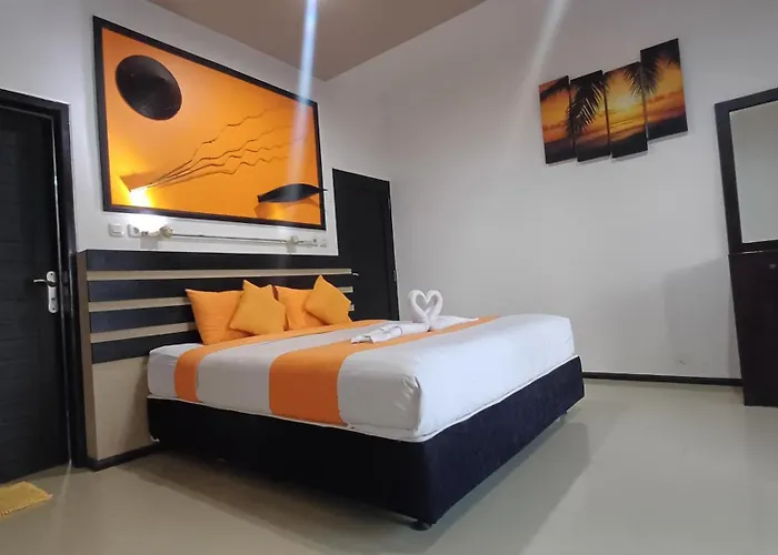 Melaya Queen Bed 3*